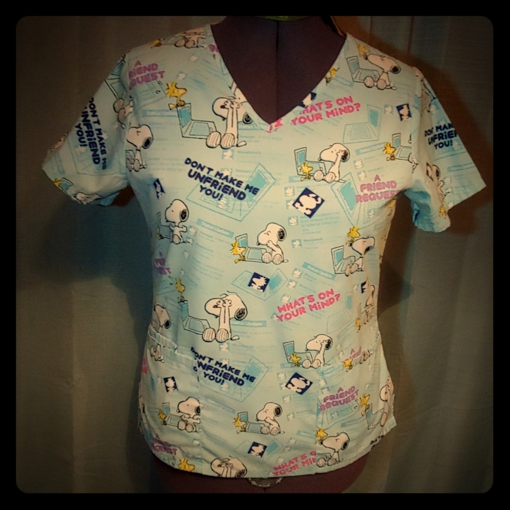 Snoopy Peanuts Scrubs S